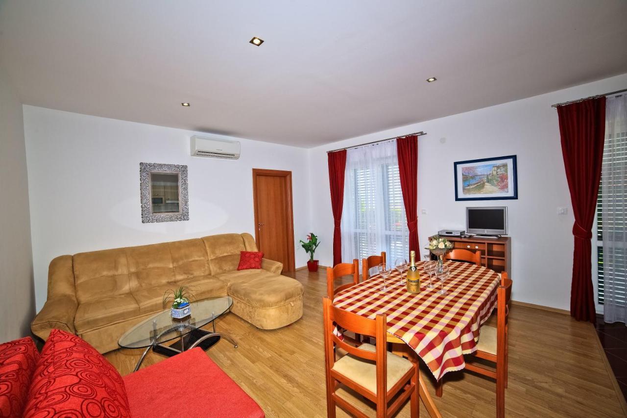 Apartments Bozikovic Podstrana Chambre photo