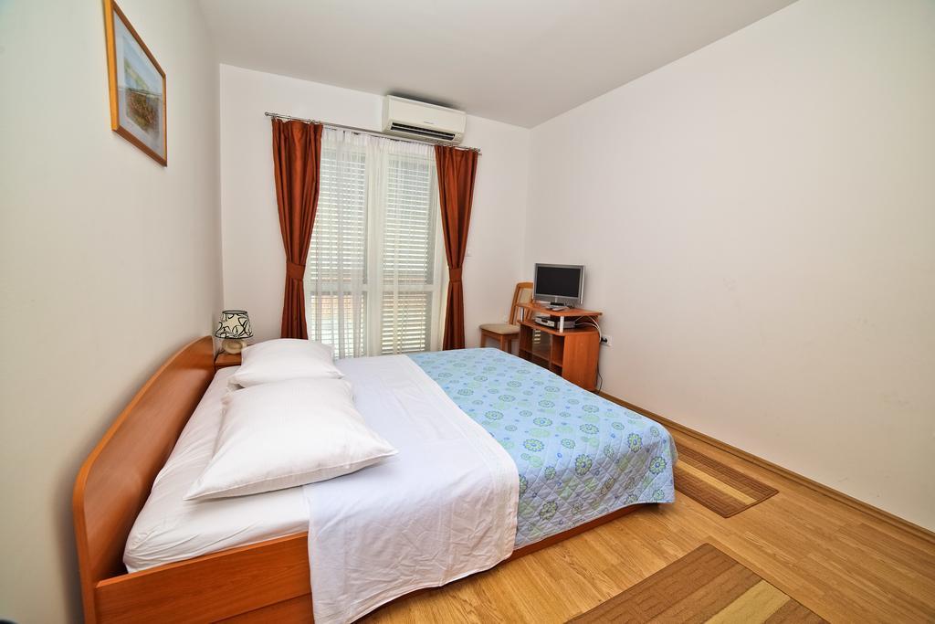 Apartments Bozikovic Podstrana Chambre photo