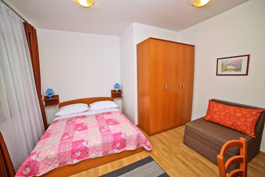 Apartments Bozikovic Podstrana Chambre photo