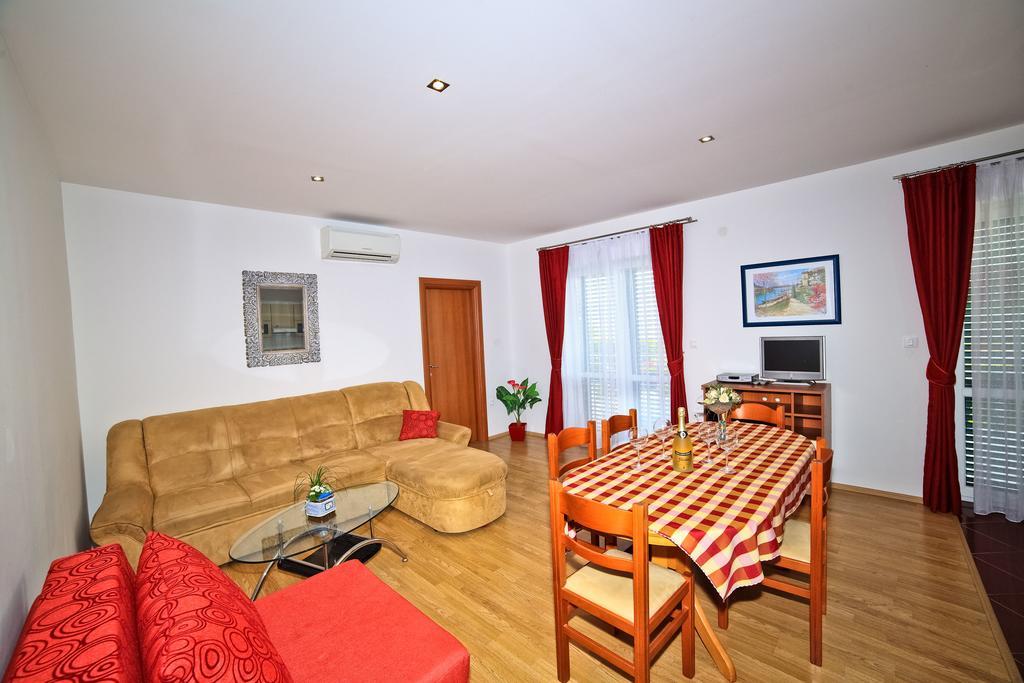Apartments Bozikovic Podstrana Extérieur photo